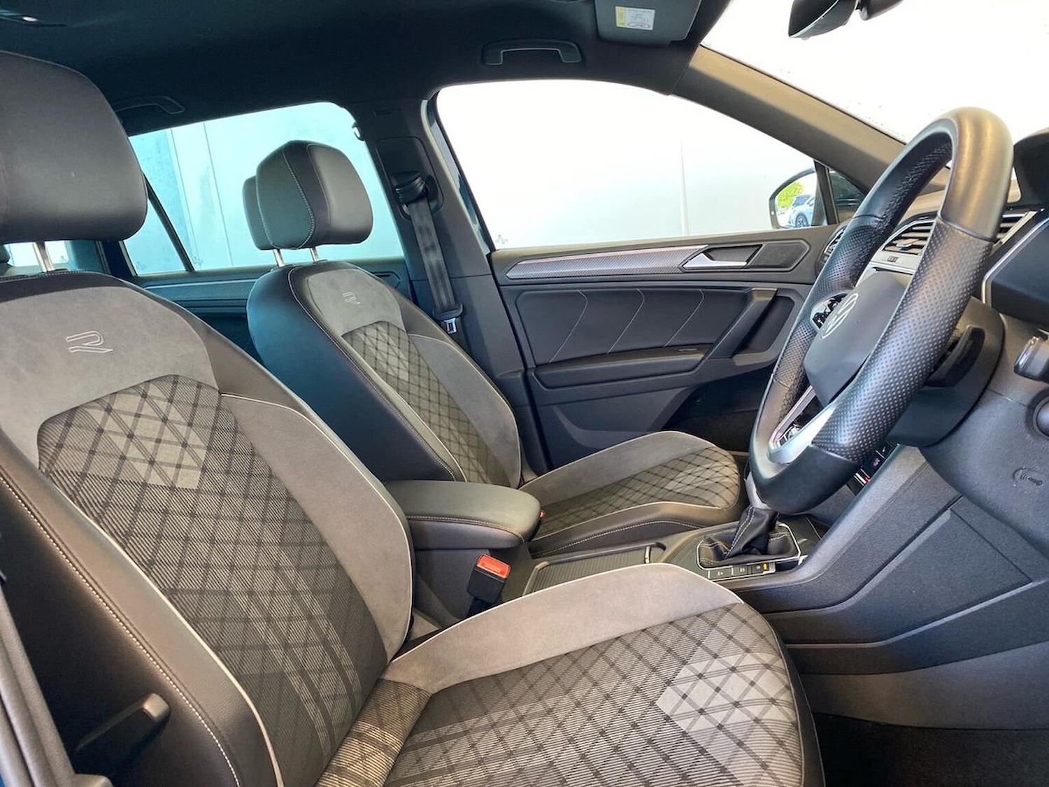 Used Volkswagen Tiguan 2022 for sale - 76628191: Photo 32