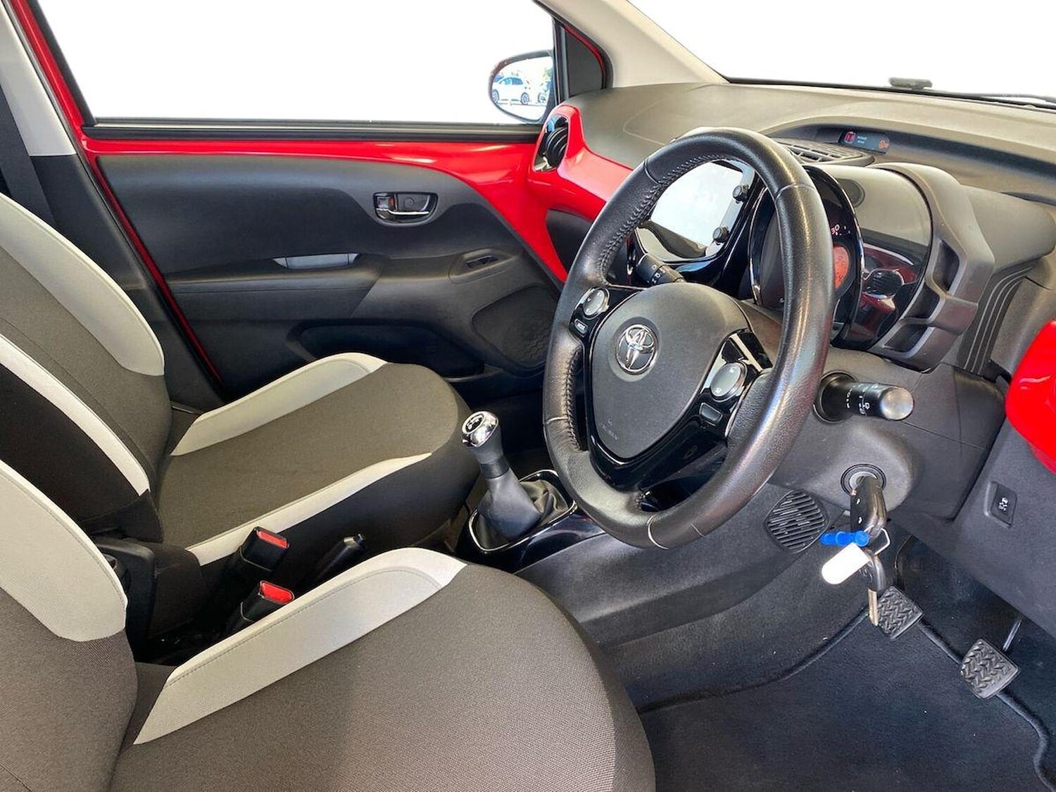 Used Toyota AYGO 2017 for sale - 78194775: Photo 15