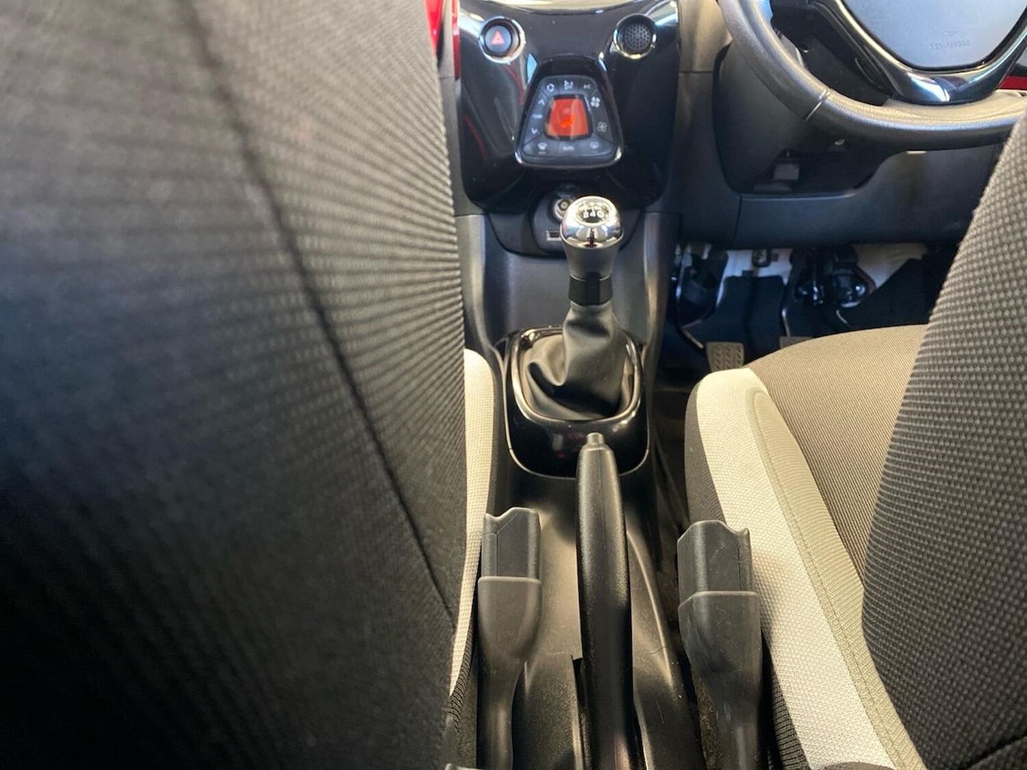 Used Toyota AYGO 2017 for sale - 78194775: Photo 26