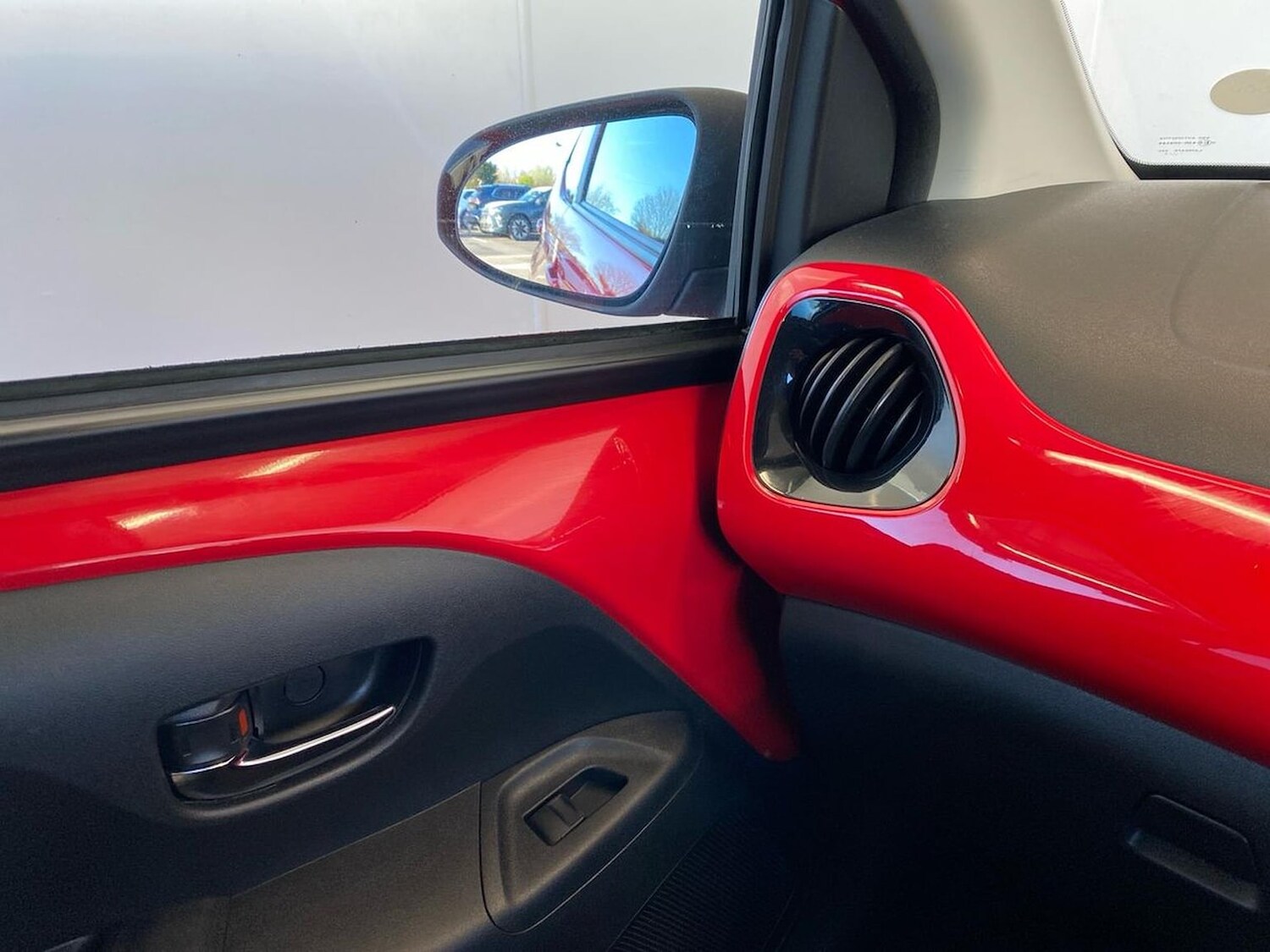 Used Toyota AYGO 2017 for sale - 78194775: Photo 31