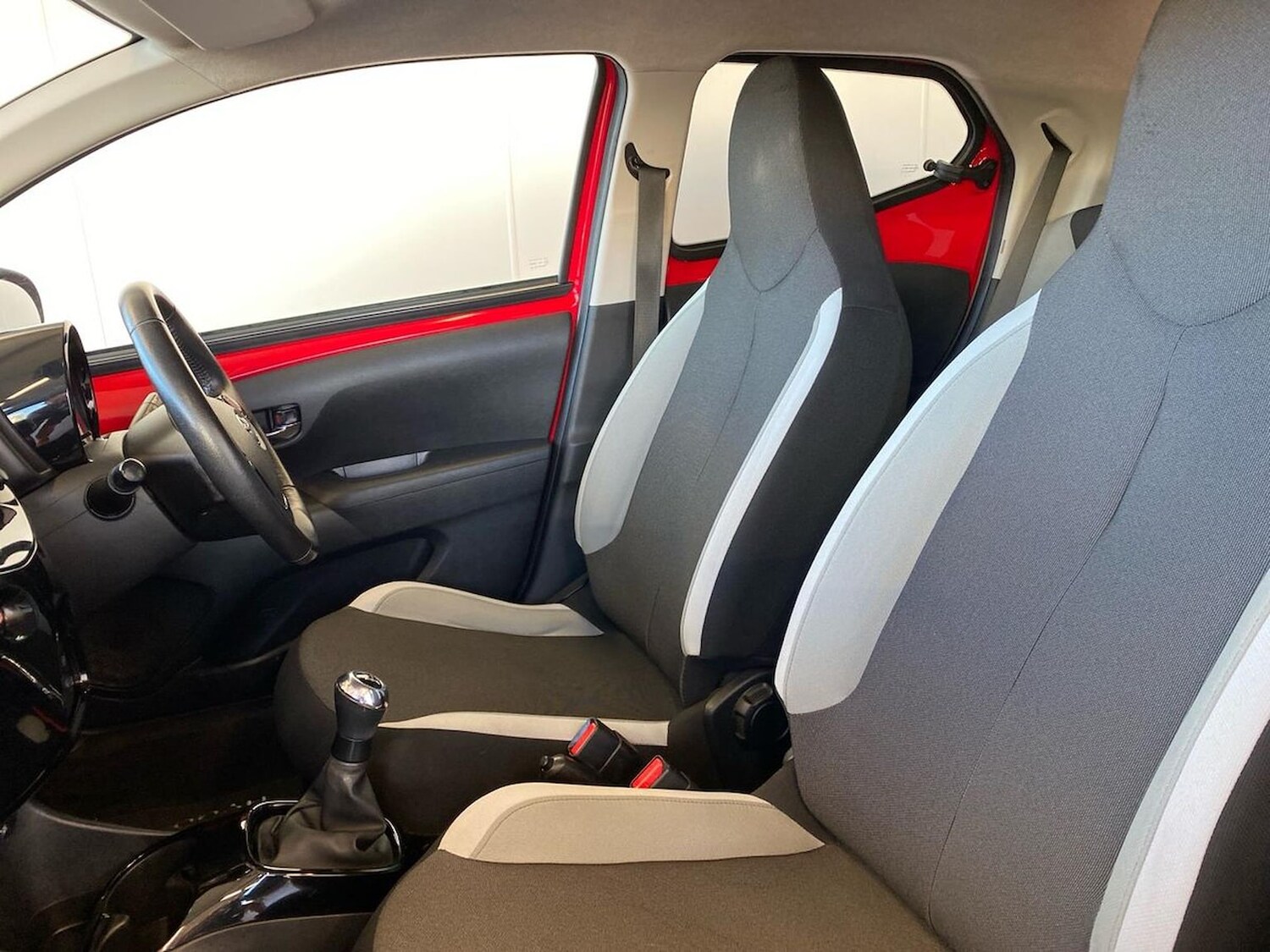 Used Toyota AYGO 2017 for sale - 78194775: Photo 39