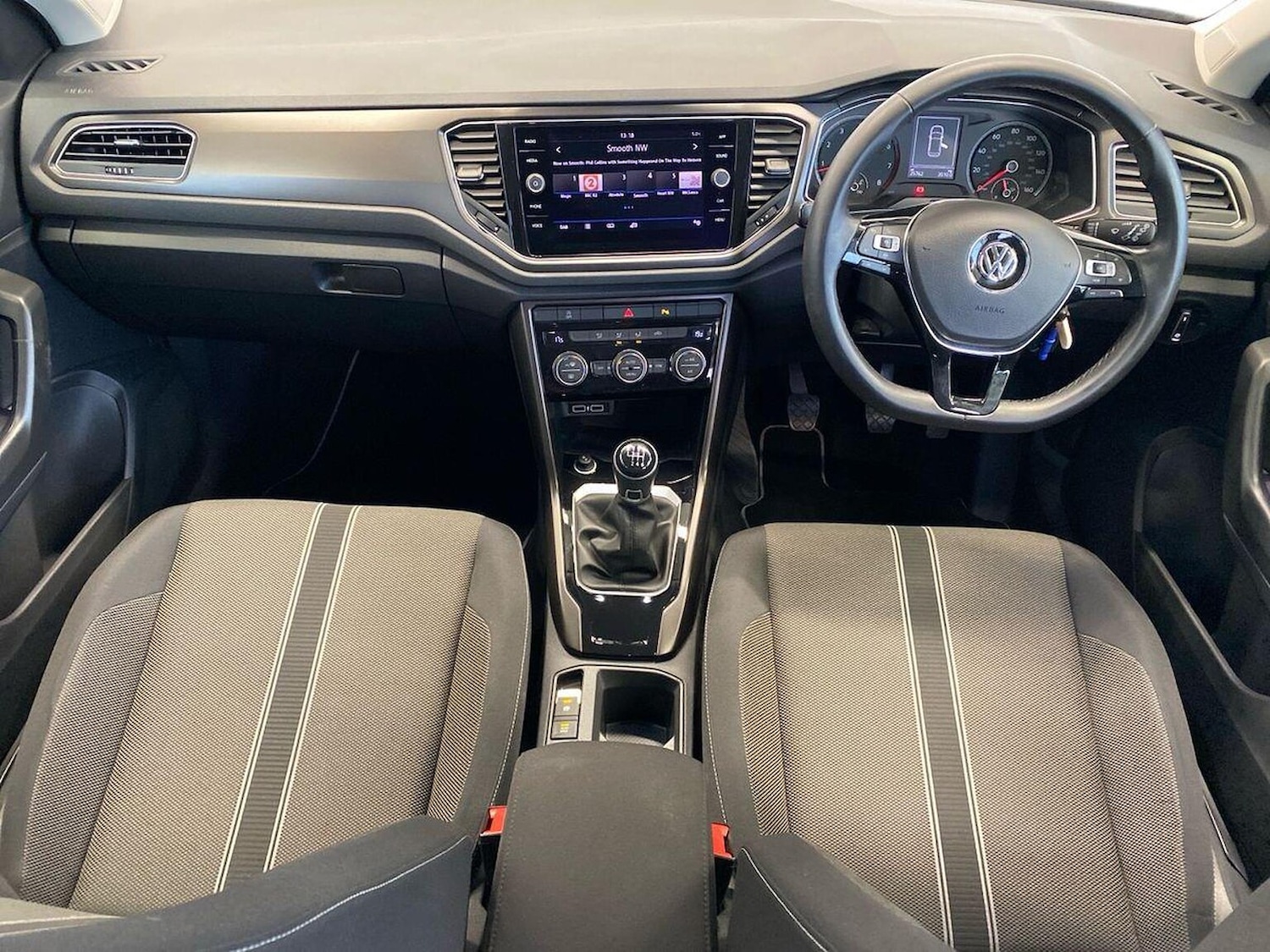 Used Volkswagen T-Roc 2018 for sale - 77077293: Photo 10