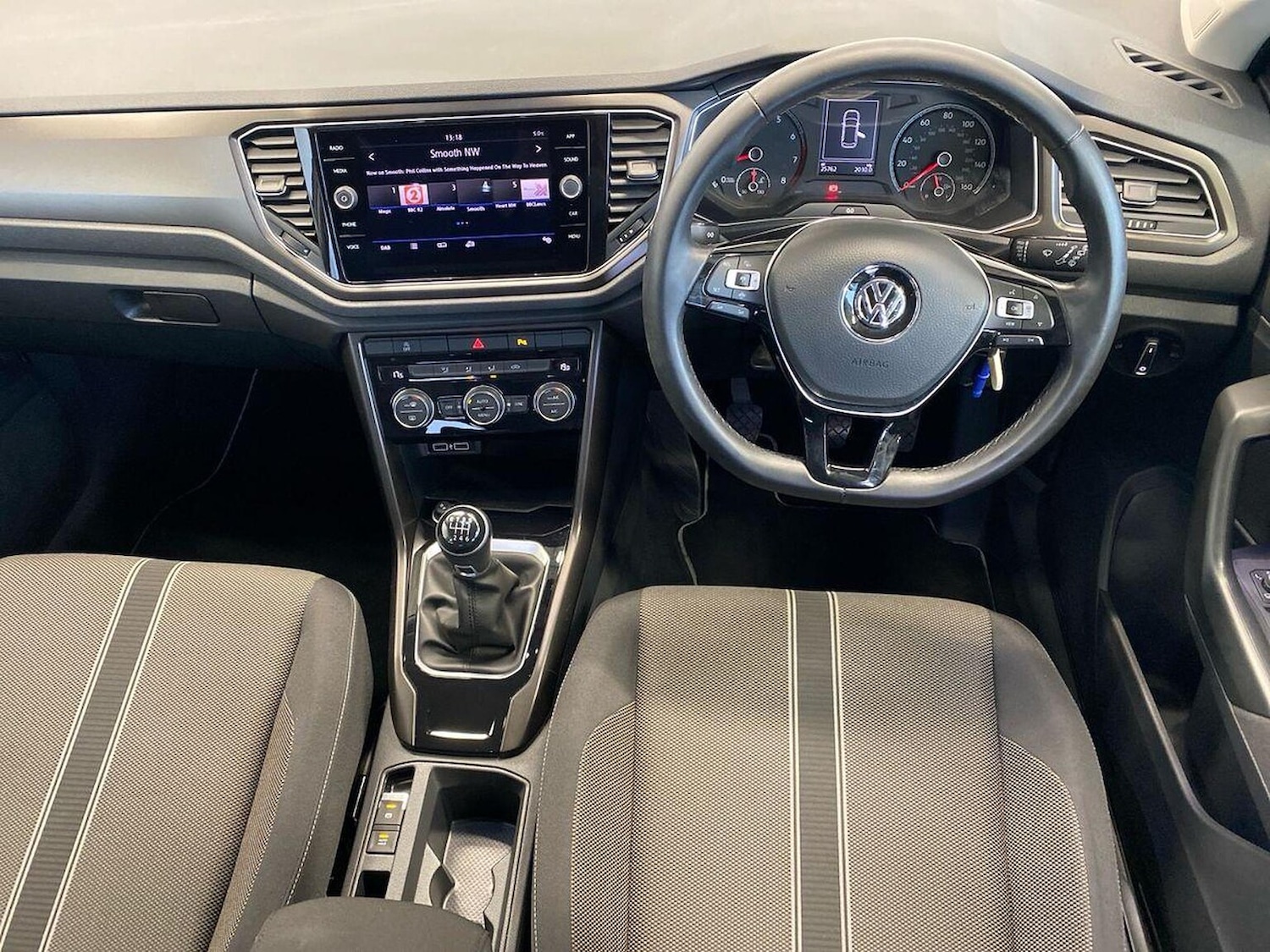 Used Volkswagen T-Roc 2018 for sale - 77077293: Photo 11