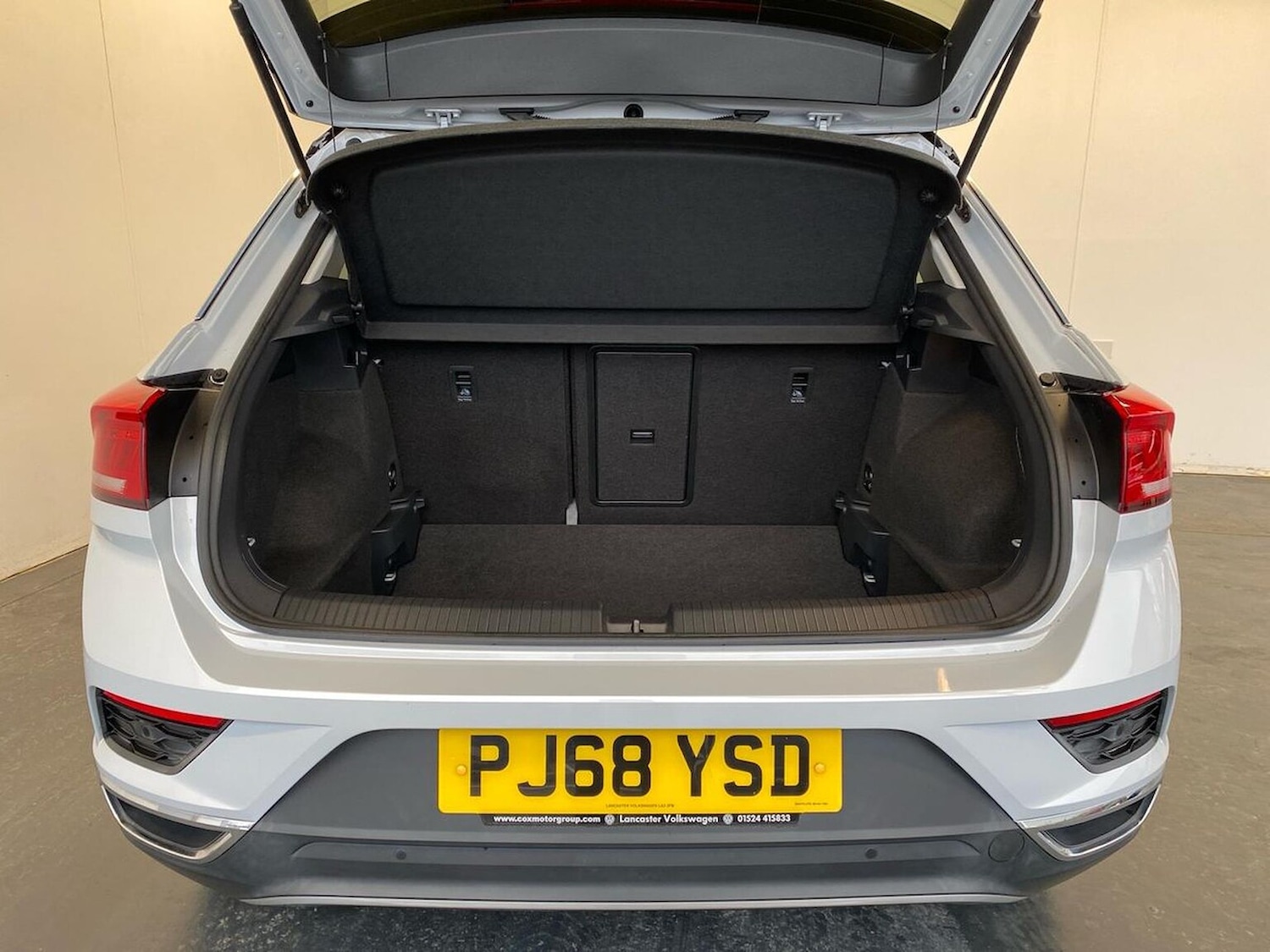 Used Volkswagen T-Roc 2018 for sale - 77077293: Photo 19