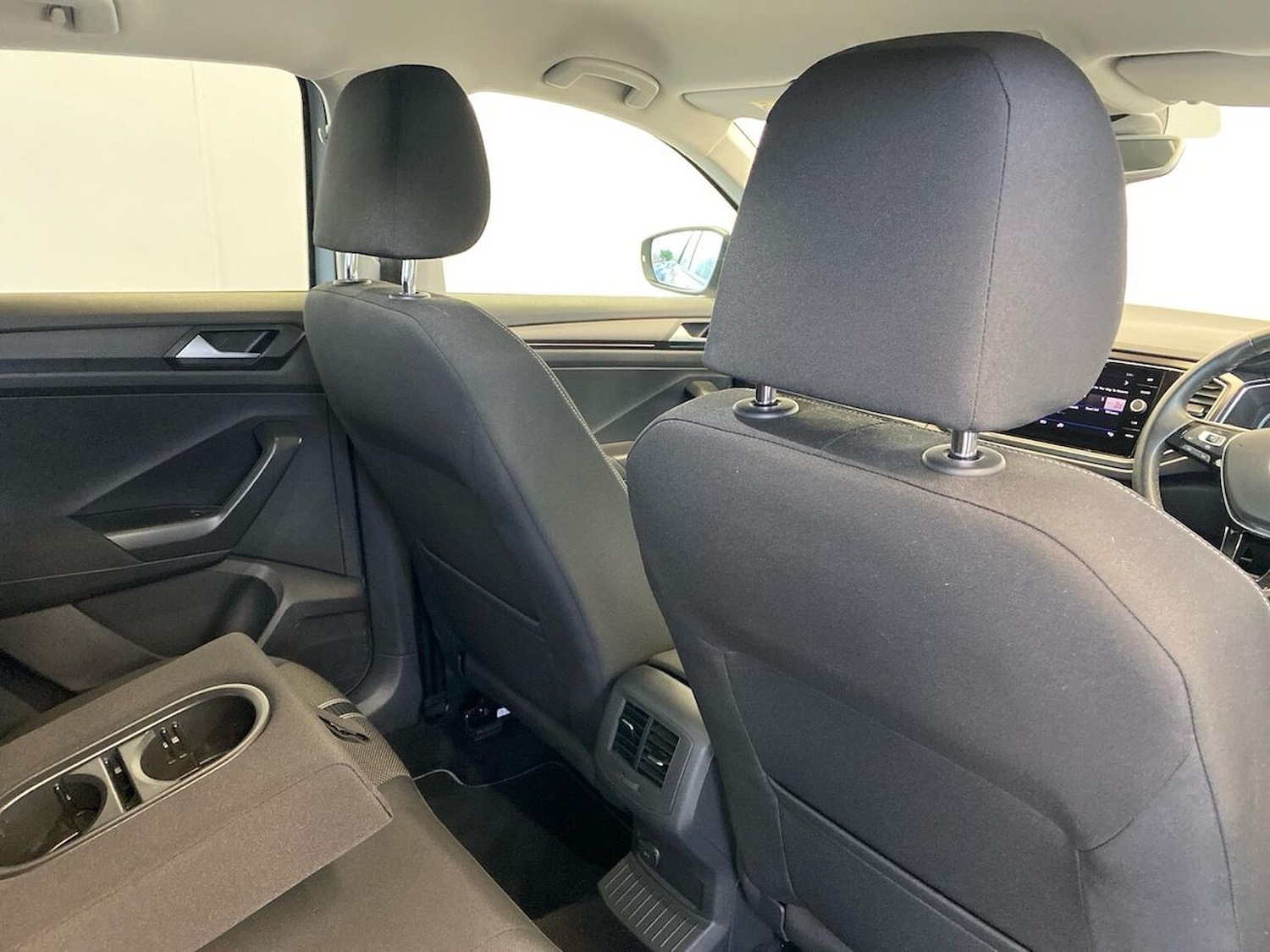 Used Volkswagen T-Roc 2018 for sale - 77077293: Photo 24