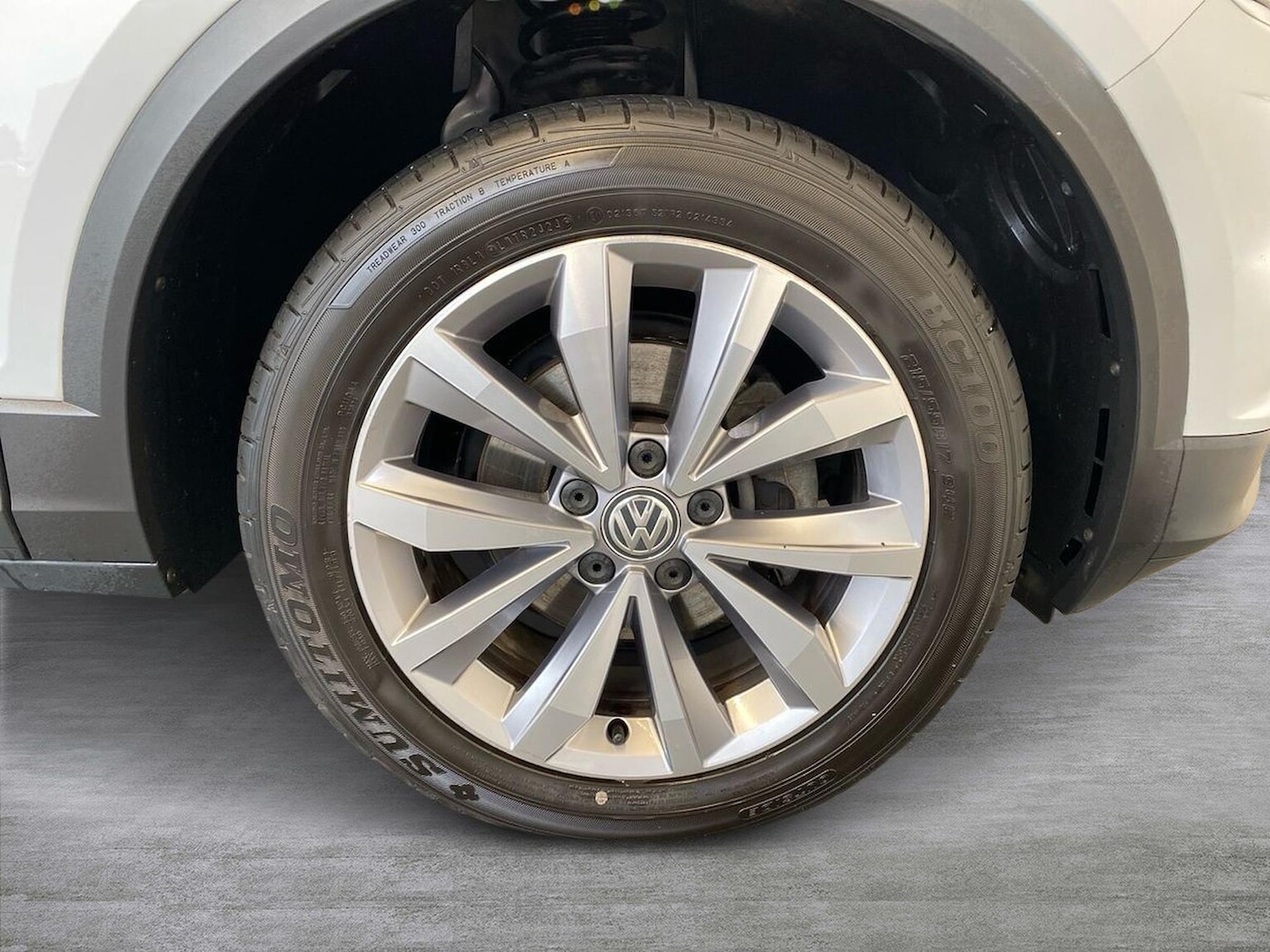 Used Volkswagen T-Roc 2018 for sale - 77077293: Photo 8