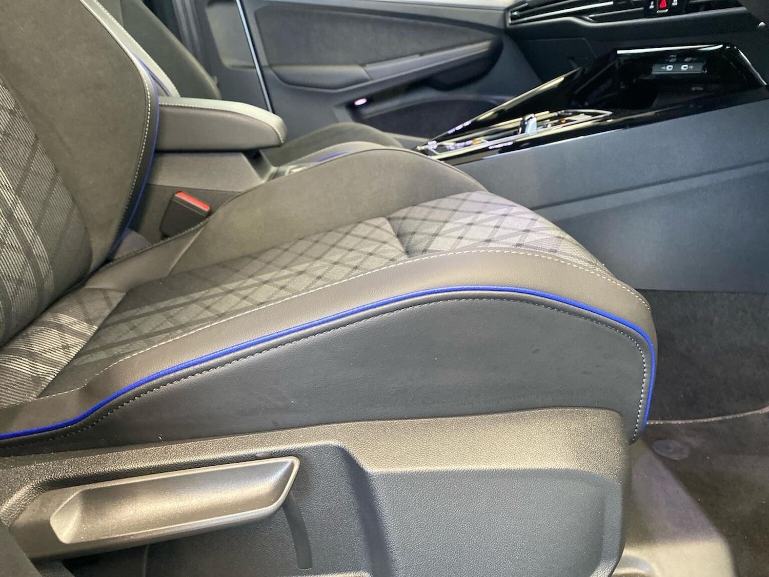 Used Volkswagen Golf 2025 for sale - 78194955: Photo 30