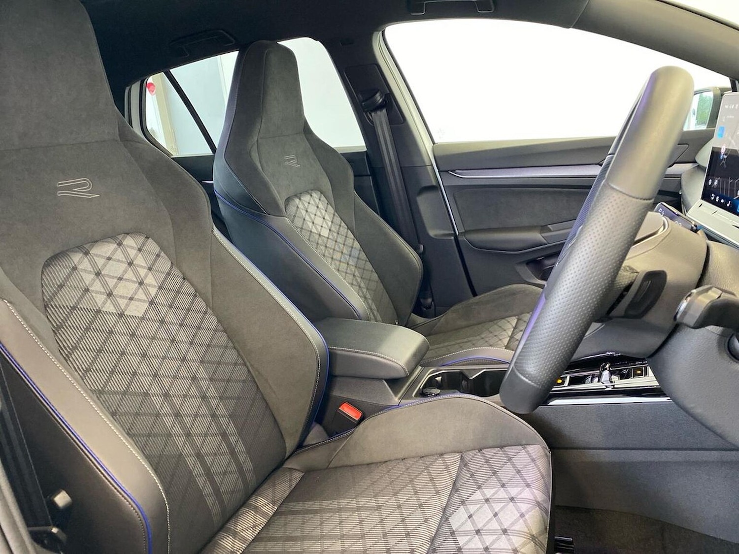 Used Volkswagen Golf 2025 for sale - 78194955: Photo 32