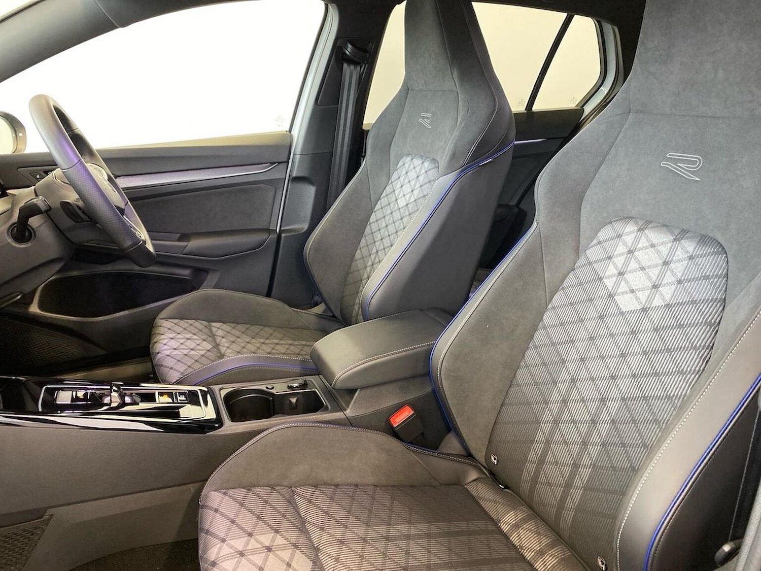 Used Volkswagen Golf 2025 for sale - 78194955: Photo 40