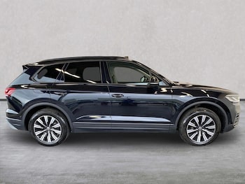 Used Volkswagen Touareg 2022 for sale - 78938602: Photo