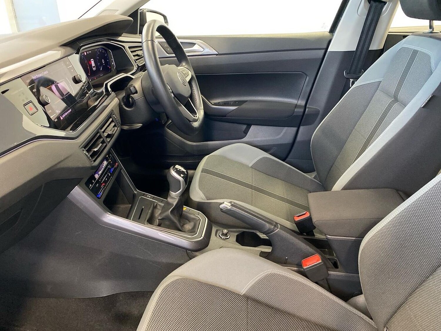 Used Volkswagen Polo 2022 for sale - 77488752: Photo 39