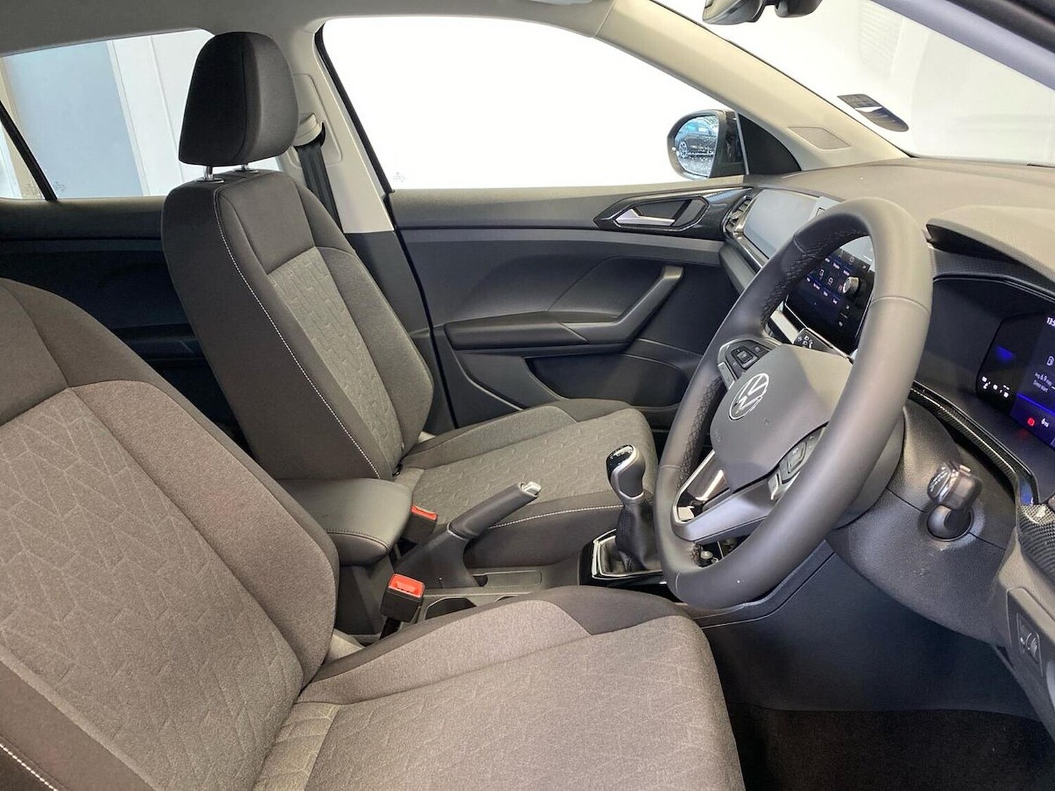 Used Volkswagen T-Cross 2025 for sale - 77488817: Photo 32