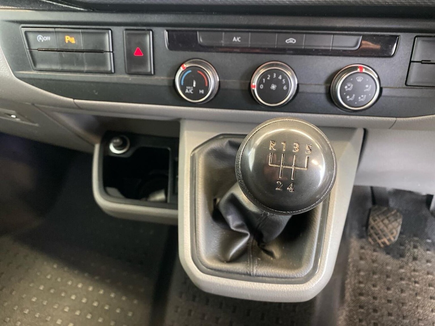 Used Volkswagen Transporter 2023 for sale - 78195305: Photo 12