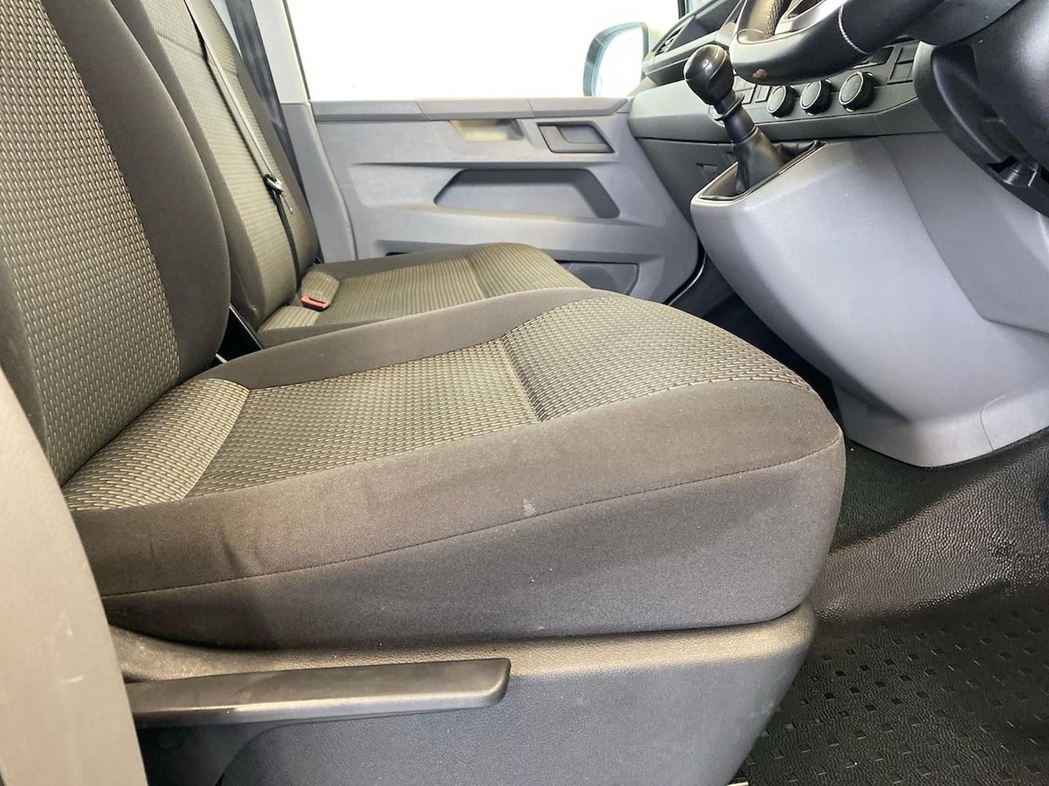 Used Volkswagen Transporter 2023 for sale - 78195305: Photo 30