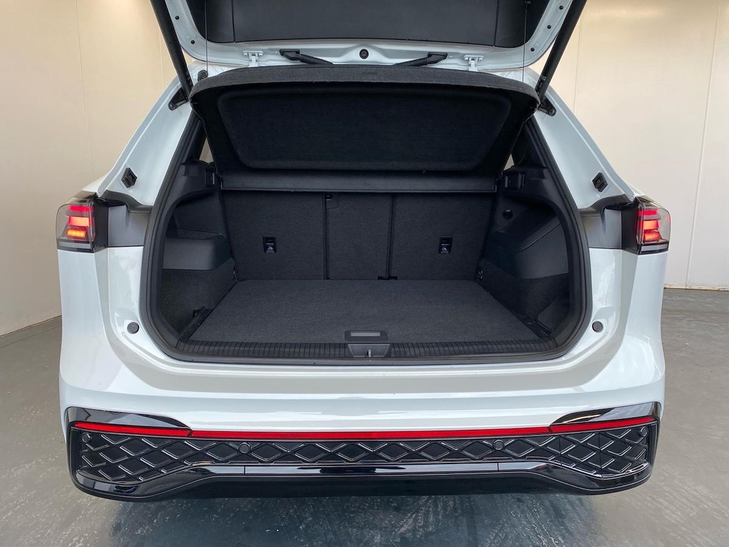 Used Volkswagen Tiguan 2024 for sale - 76412497: Photo 17