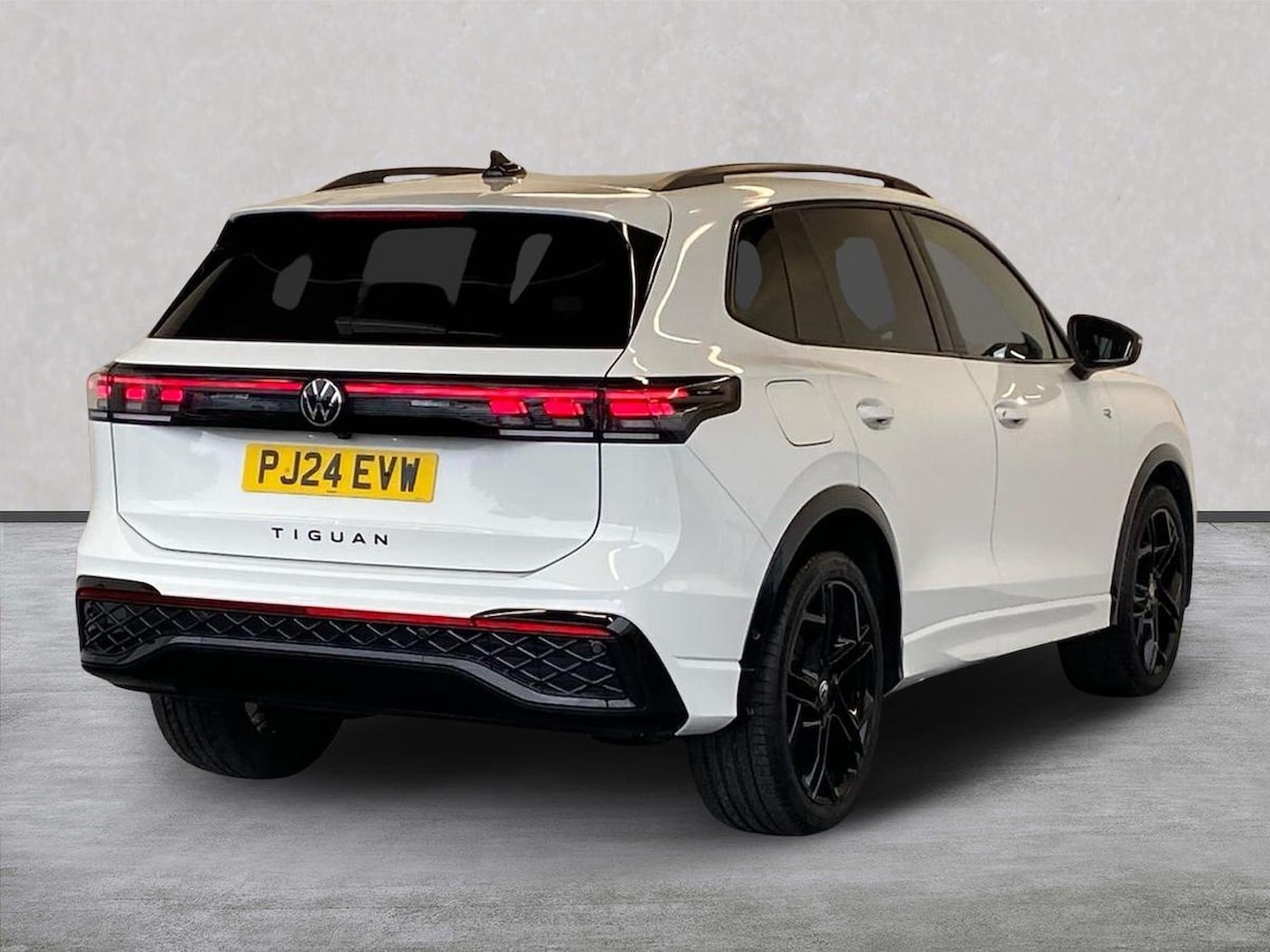 Used Volkswagen Tiguan 2024 for sale - 76412497: Photo 18