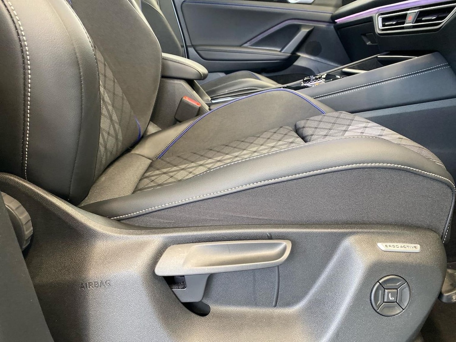 Used Volkswagen Tiguan 2024 for sale - 76412497: Photo 30