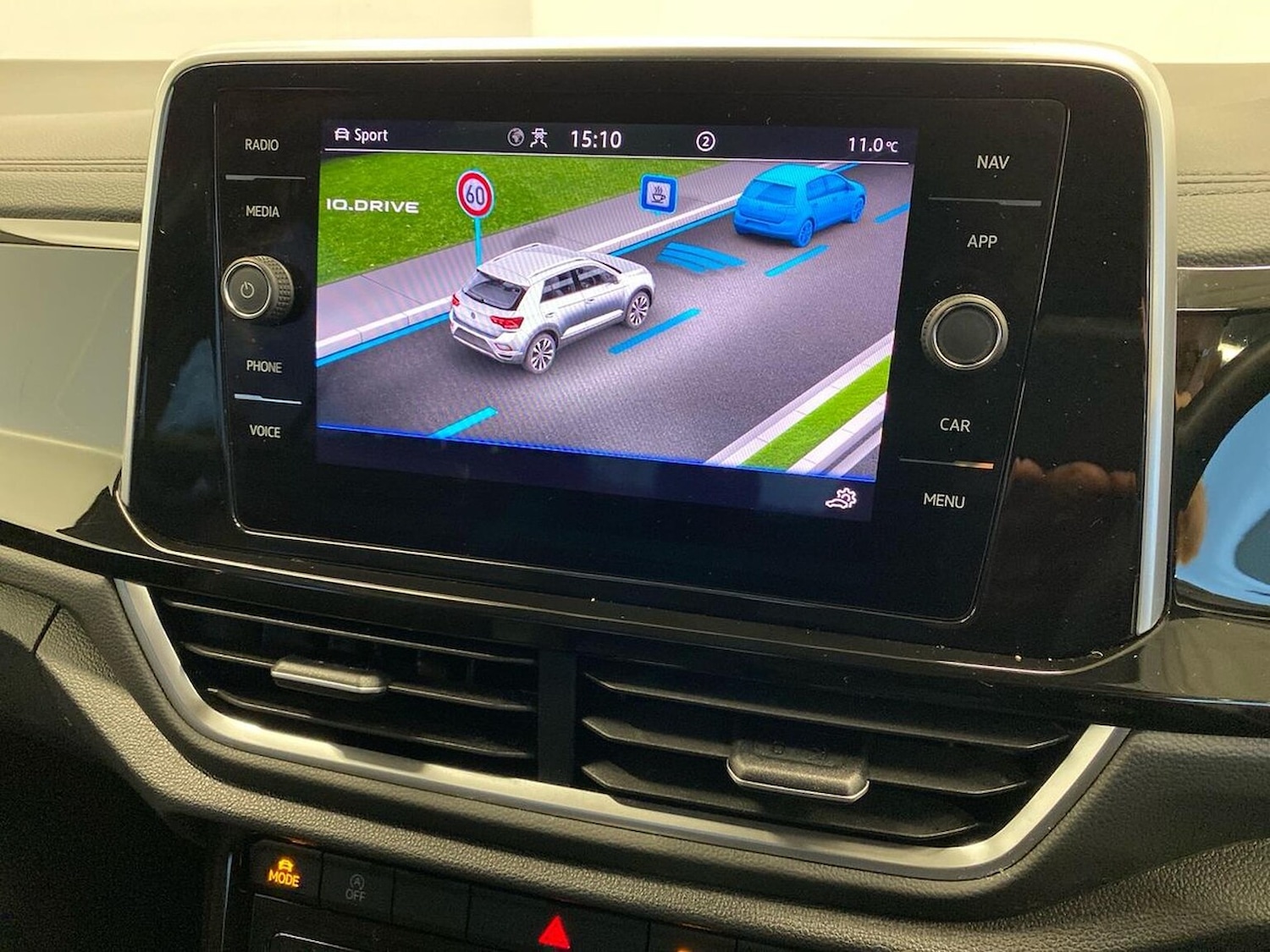 Used Volkswagen T-Roc 2022 for sale - 76906303: Photo 11