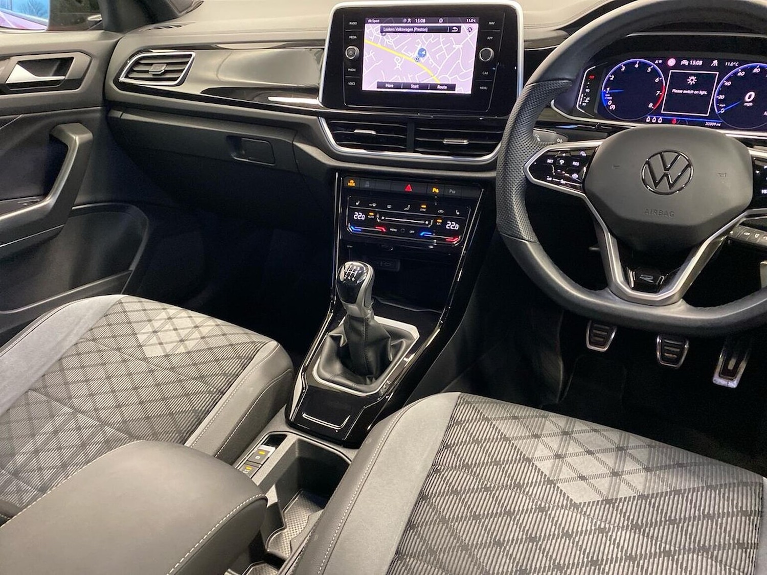 Used Volkswagen T-Roc 2022 for sale - 76906303: Photo 13