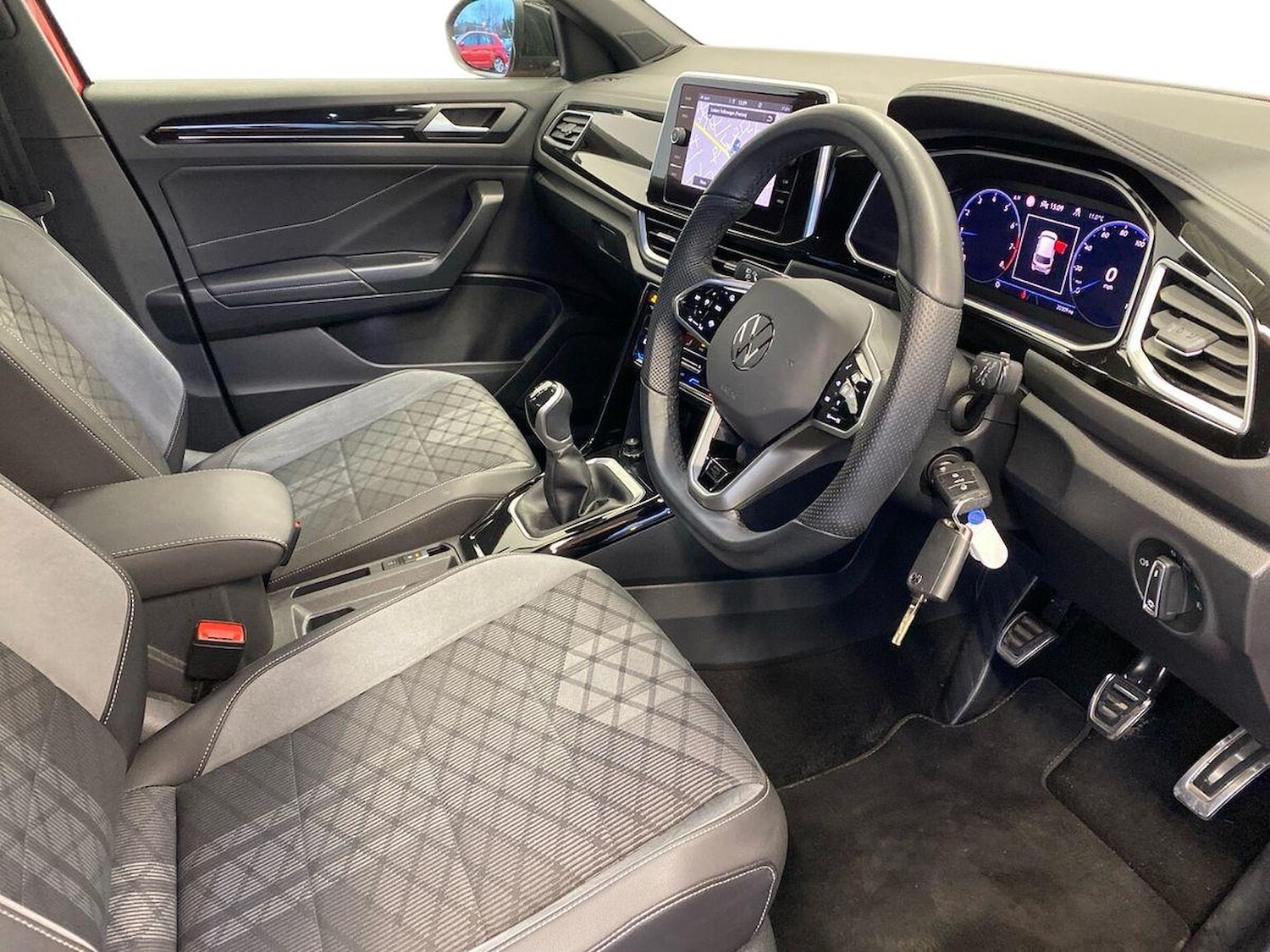 Used Volkswagen T-Roc 2022 for sale - 76906303: Photo 15