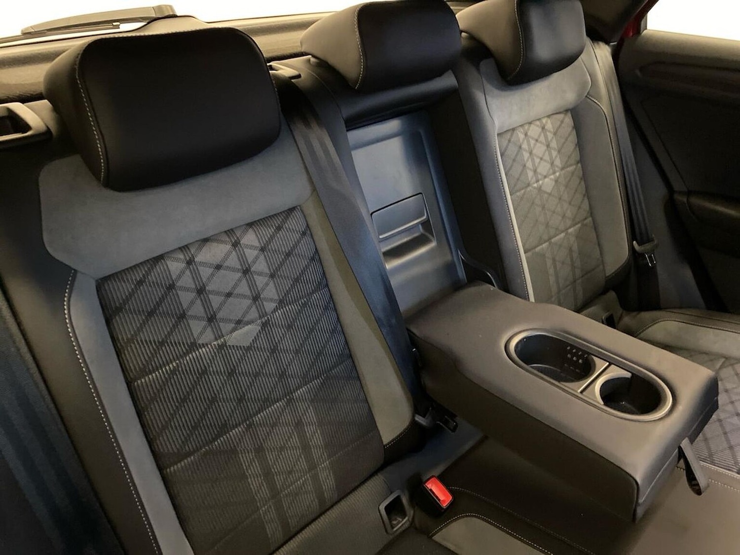 Used Volkswagen T-Roc 2022 for sale - 76906303: Photo 16