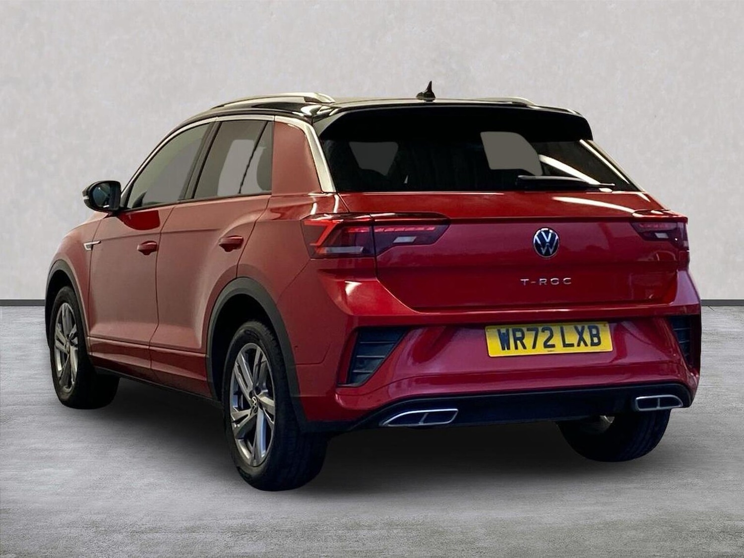 Used Volkswagen T-Roc 2022 for sale - 76906303: Photo 2