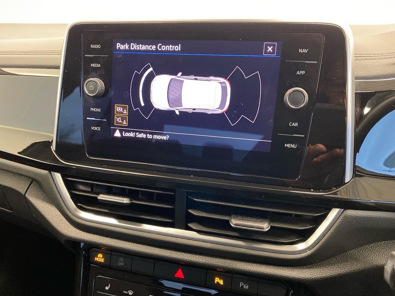 Used Volkswagen T-Roc 2022 for sale - 76906303: Photo 23