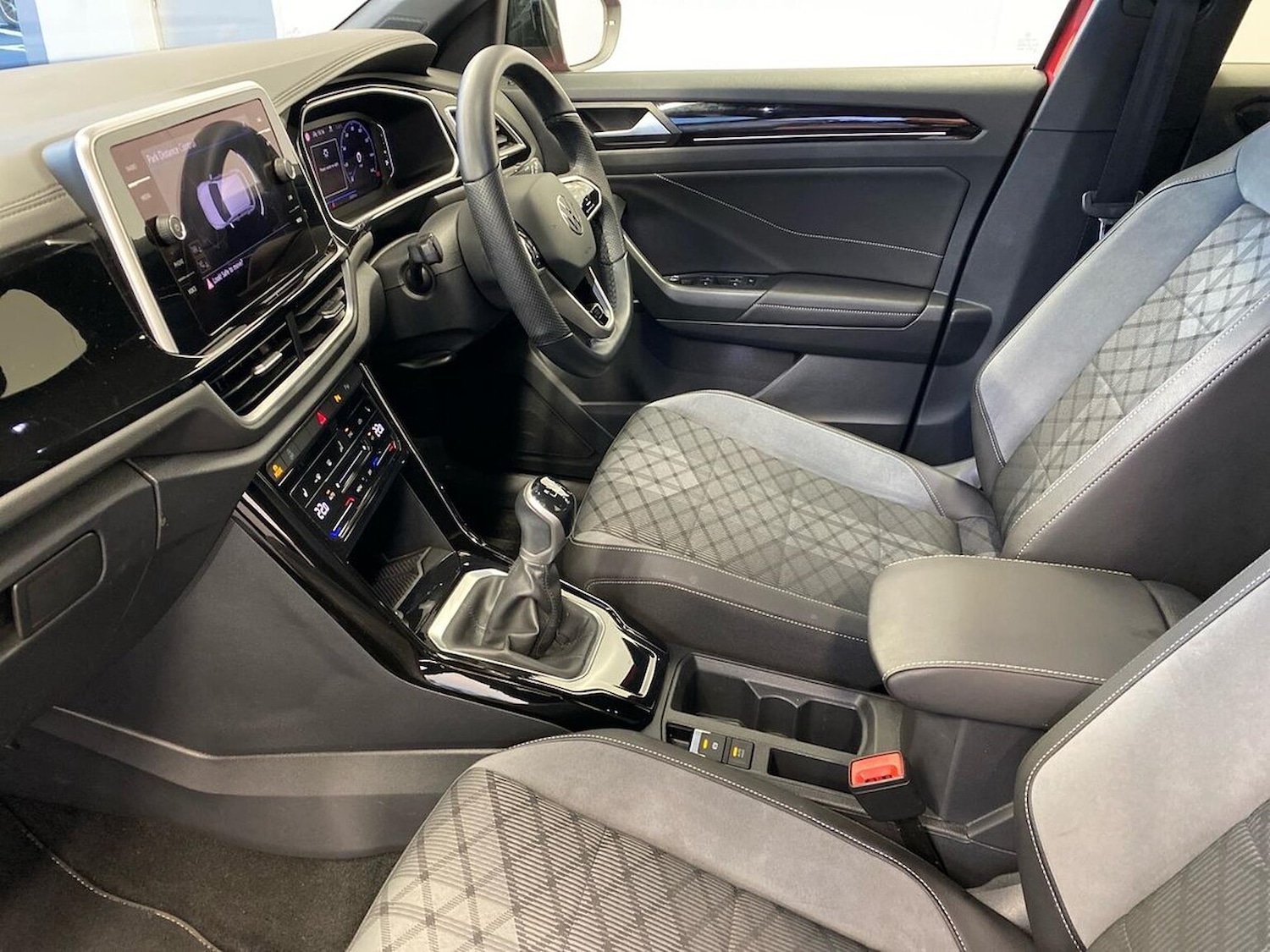 Used Volkswagen T-Roc 2022 for sale - 76906303: Photo 40