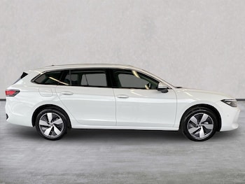 Used Volkswagen Passat 2026 for sale - 79335432: Photo