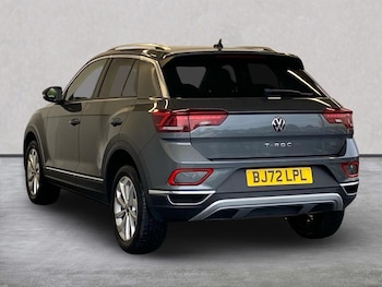 Used Volkswagen T-Roc 2022 for sale - 76436537: Photo