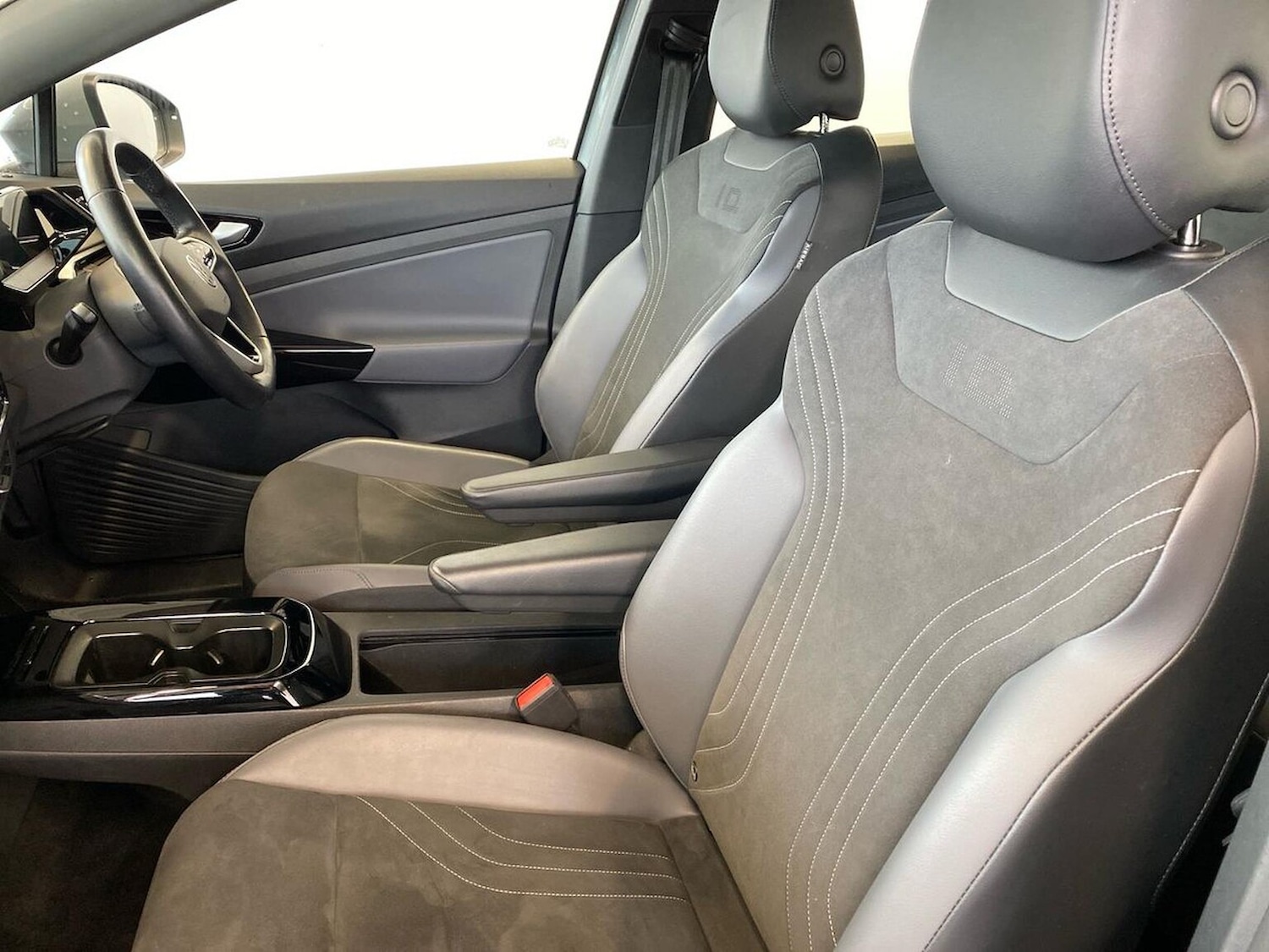 Used Volkswagen ID.4 2022 for sale - 76455326: Photo 40