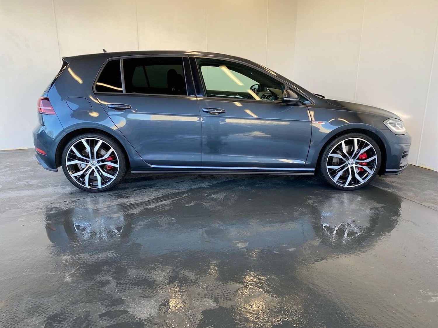 Used Volkswagen Golf 2019 for sale - 78064490: Photo 3