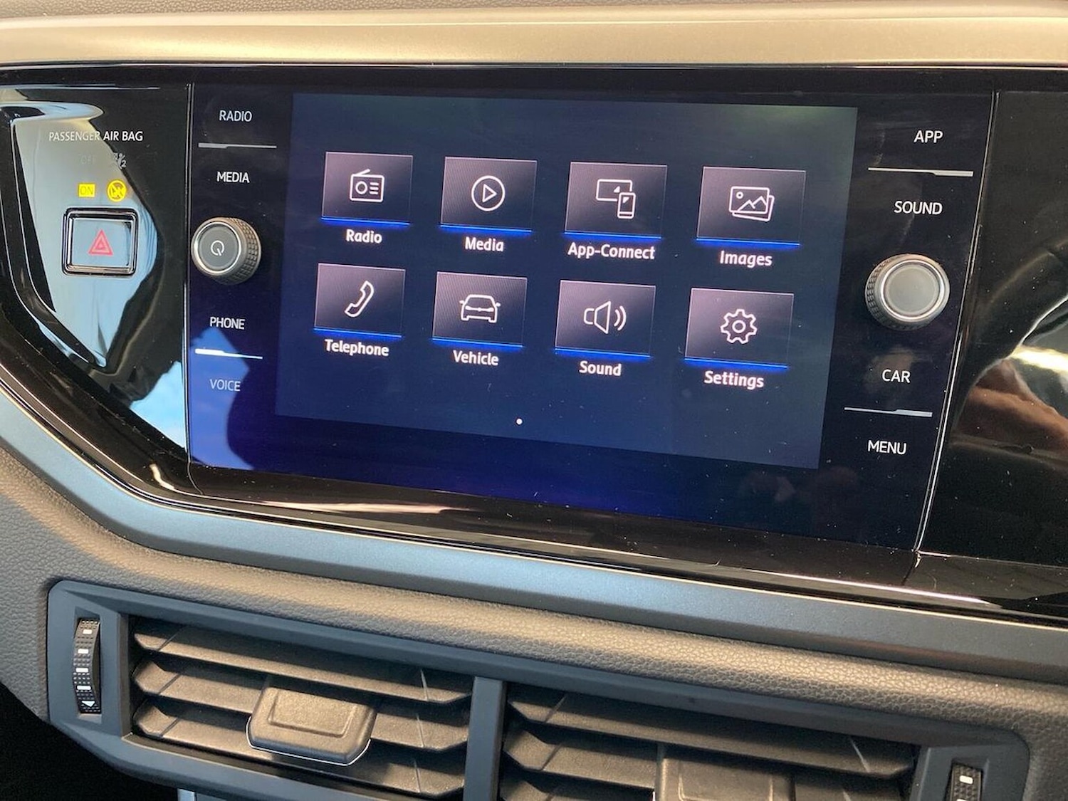 Used Volkswagen Polo 2019 for sale - 76531398: Photo 24