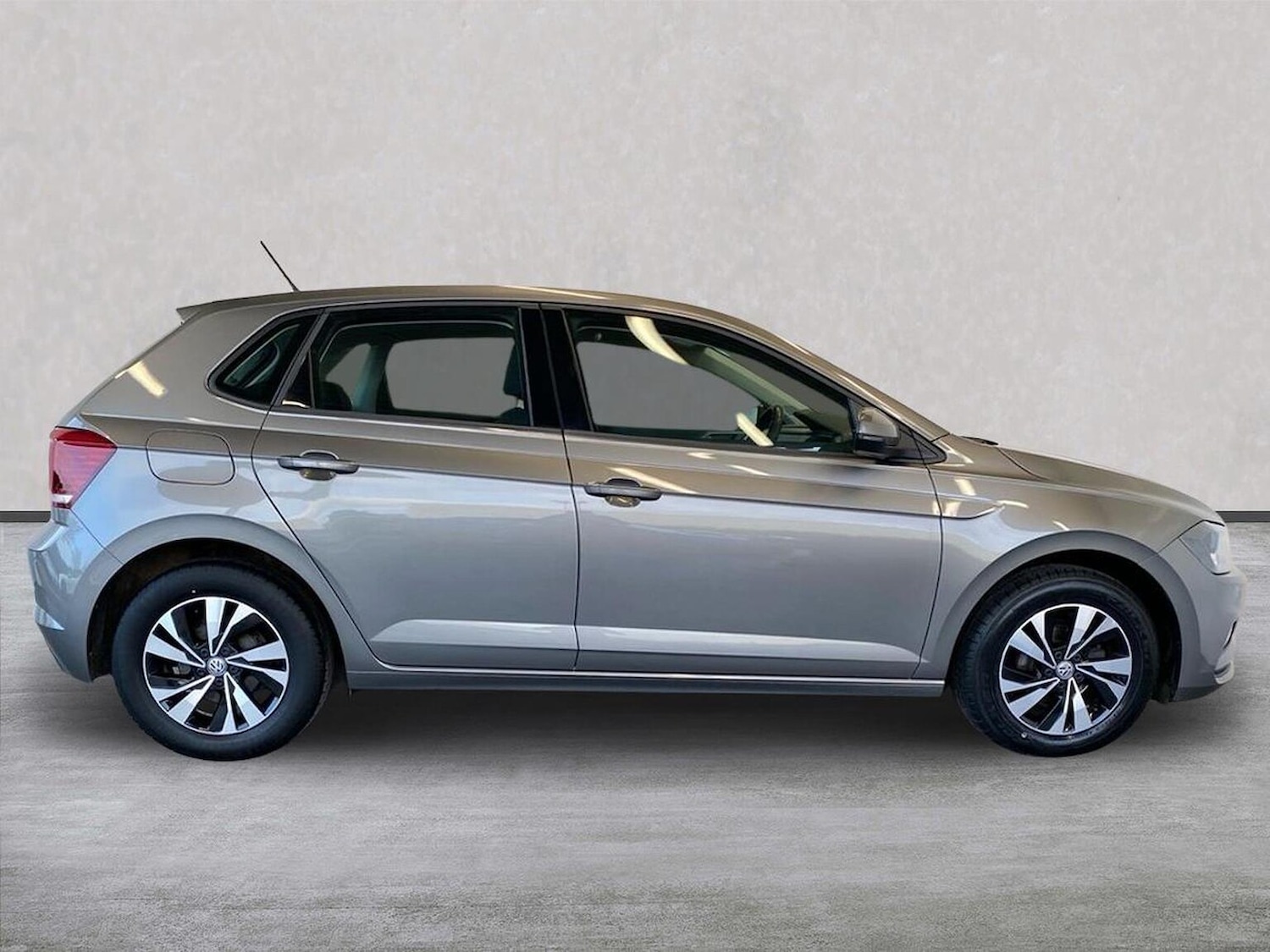 Used Volkswagen Polo 2019 for sale - 76531398: Photo 3