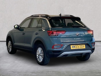 Used Volkswagen T-Roc 2023 for sale - 79083248: Photo