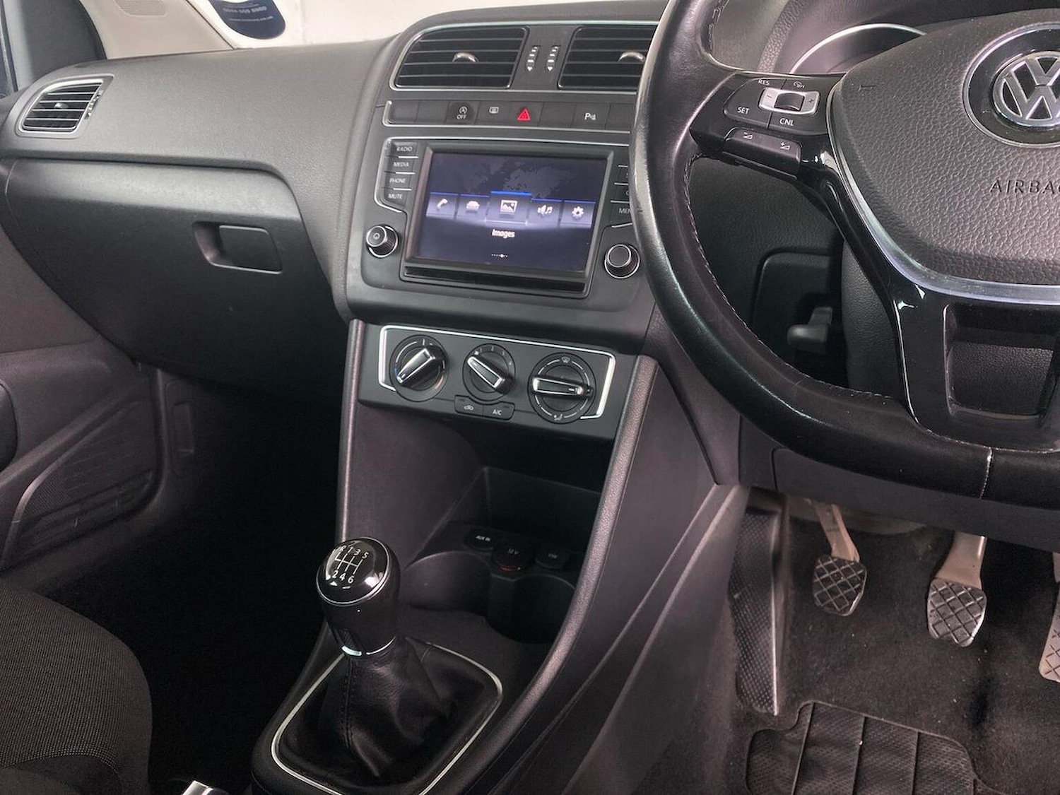 Used Volkswagen Polo 2017 for sale - 76974583: Photo 12