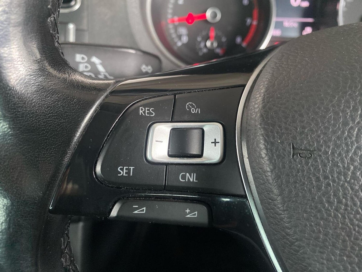 Used Volkswagen Polo 2017 for sale - 76974583: Photo 23