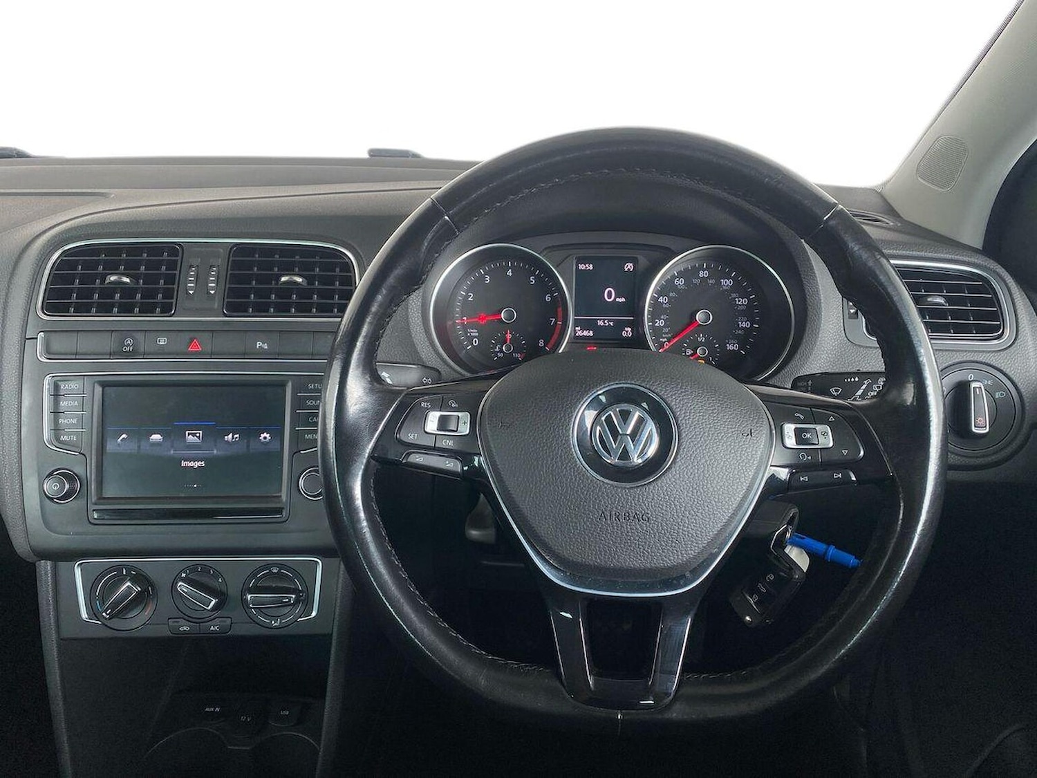 Used Volkswagen Polo 2017 for sale - 76974583: Photo 9