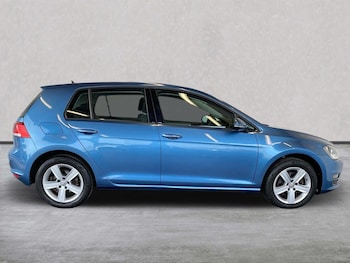 Used Volkswagen Golf 2016 for sale - 75557402: Photo