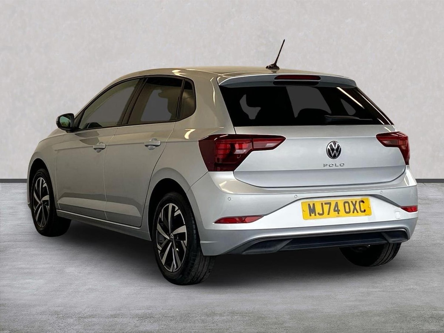 Used Volkswagen Polo 2024 for sale - 76293046: Photo 2