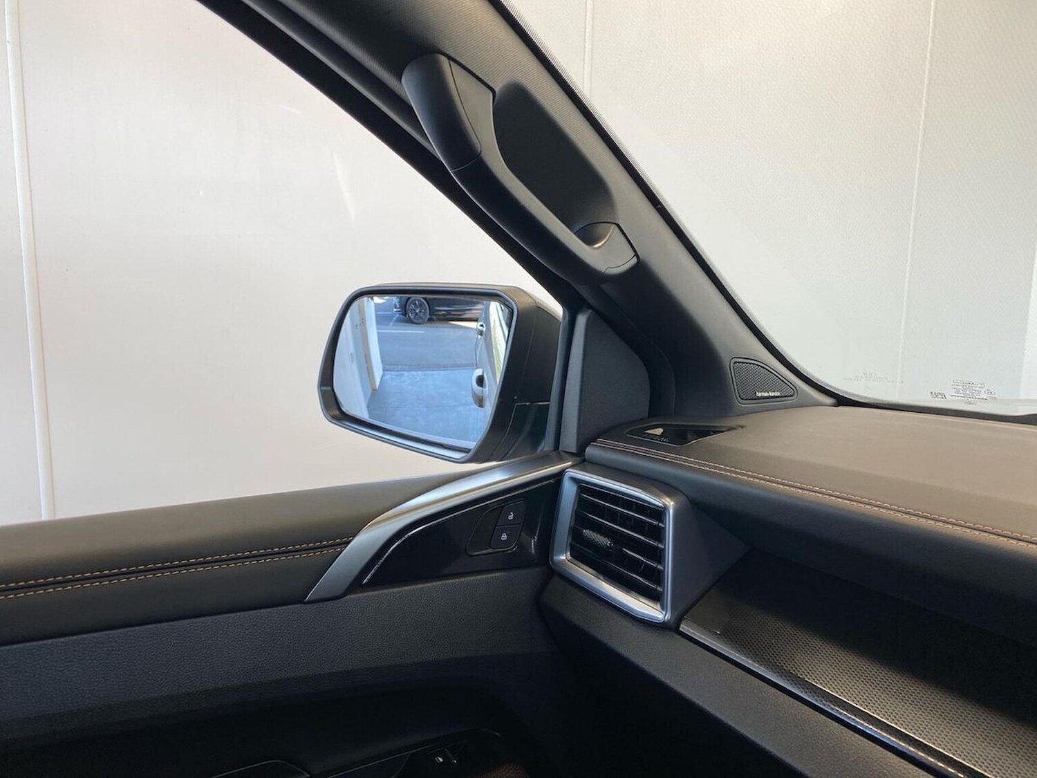 Used Volkswagen Amarok 2024 for sale - 78195164: Photo 31