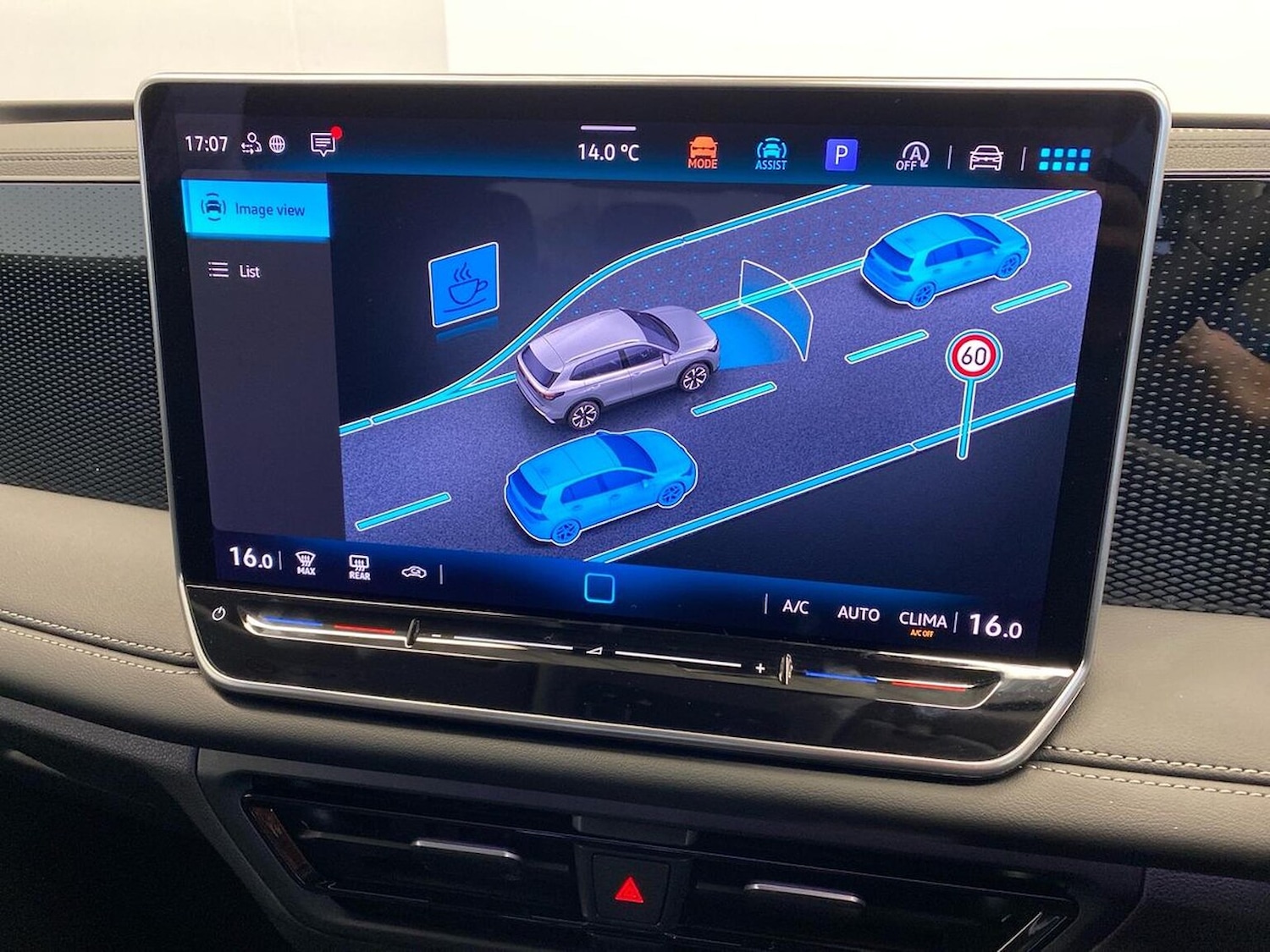 Used Volkswagen Tiguan 2026 for sale - 77980041: Photo 11