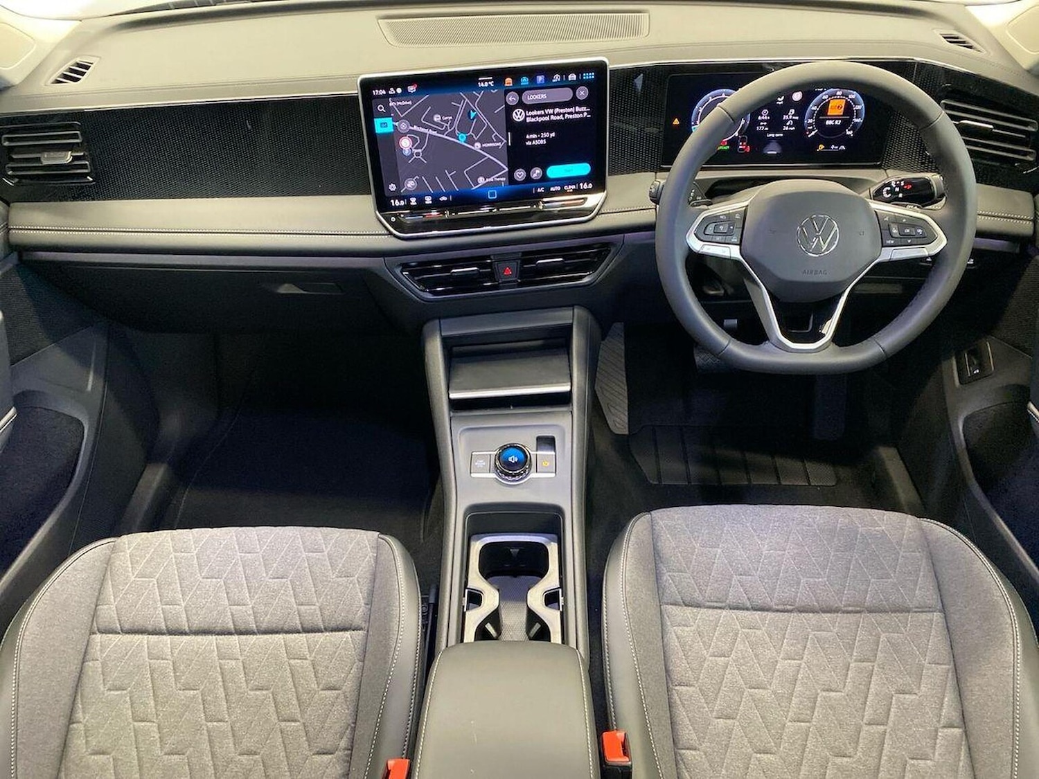 Used Volkswagen Tiguan 2026 for sale - 77980041: Photo 8