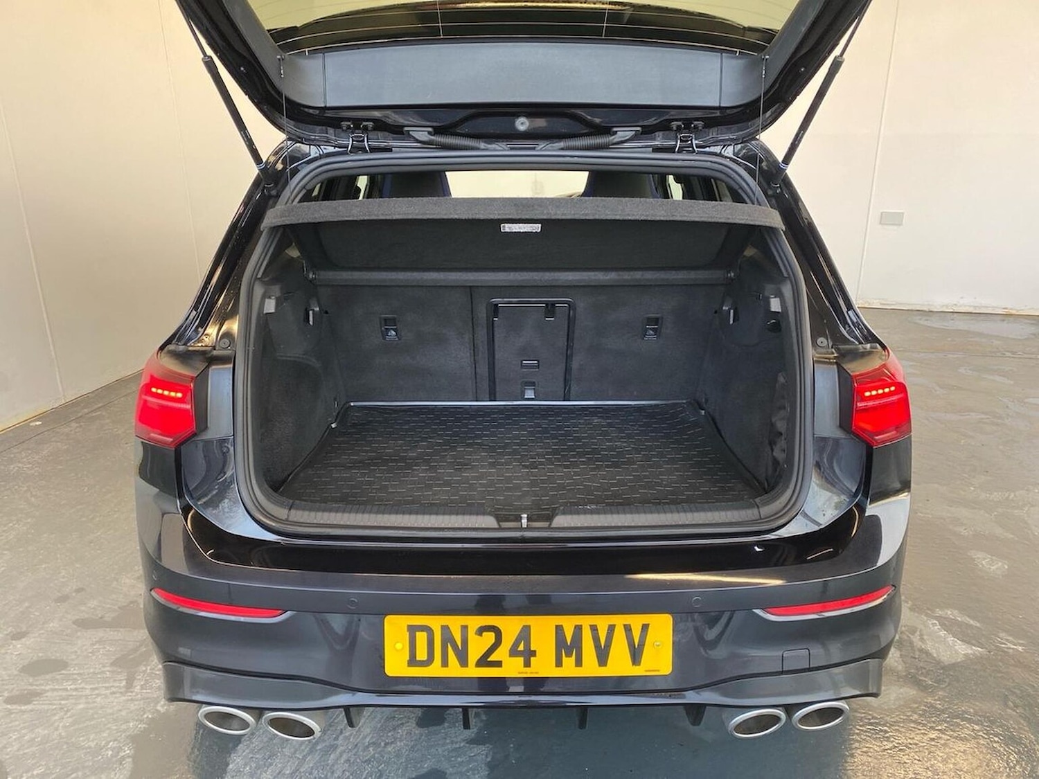 Used Volkswagen Golf 2024 for sale - 76970010: Photo 17