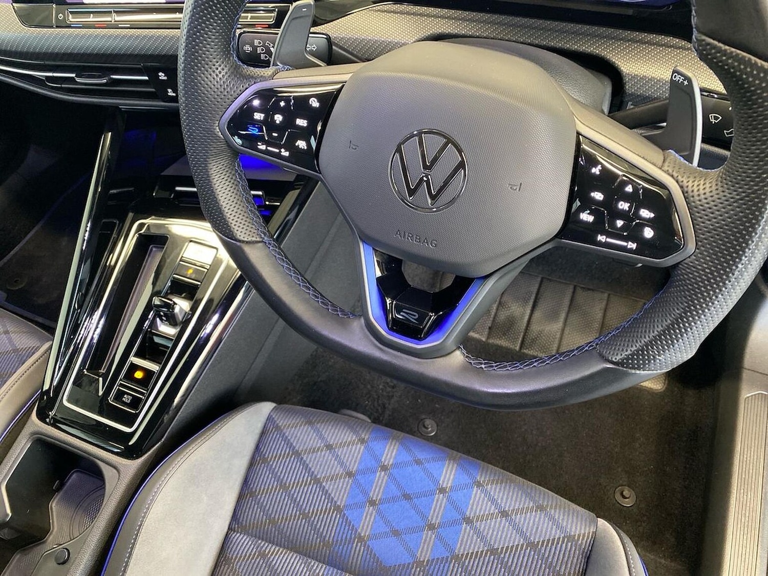 Used Volkswagen Golf 2024 for sale - 76970010: Photo 27