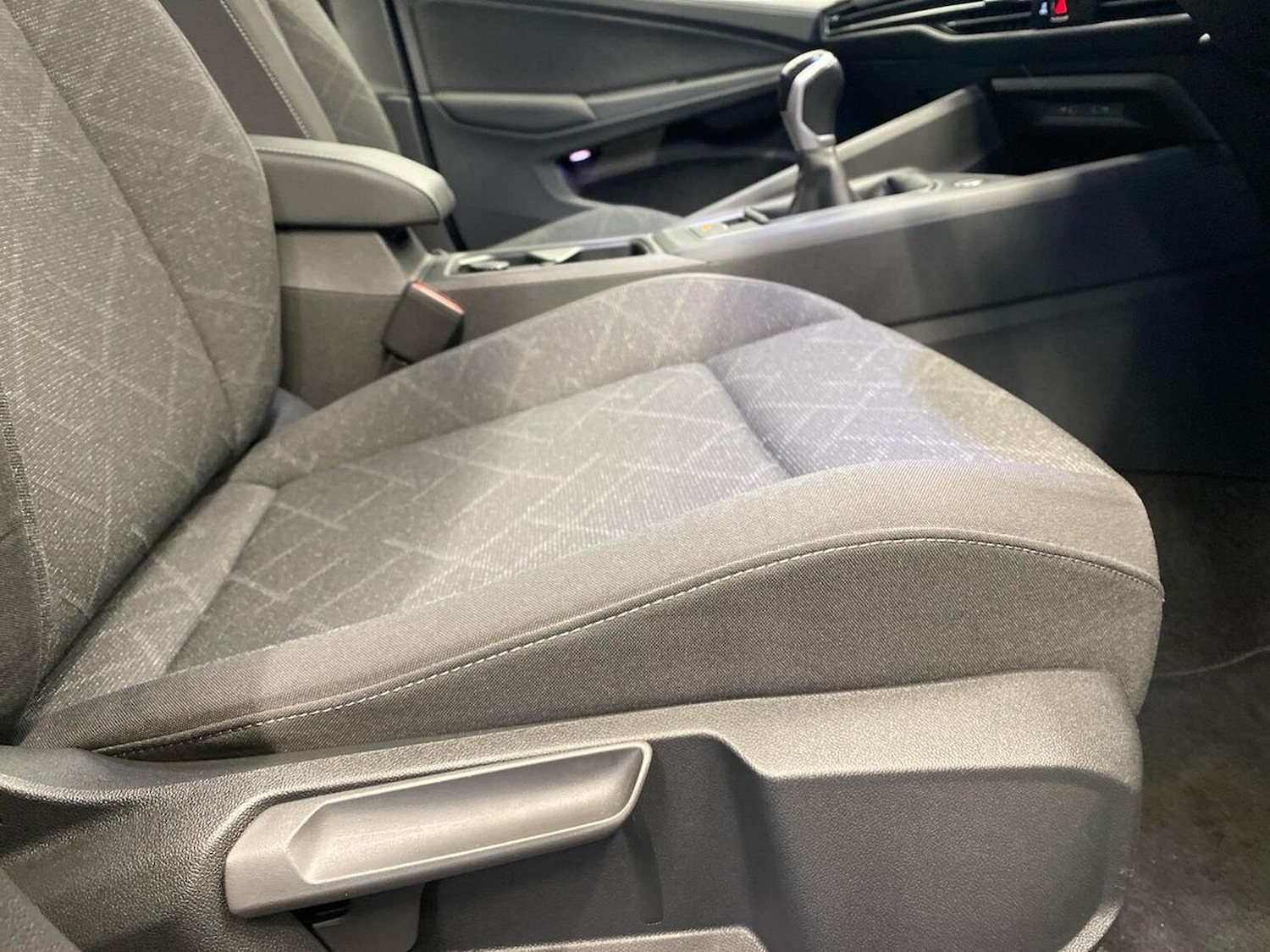 Used Volkswagen Golf 2023 for sale - 77077286: Photo 32