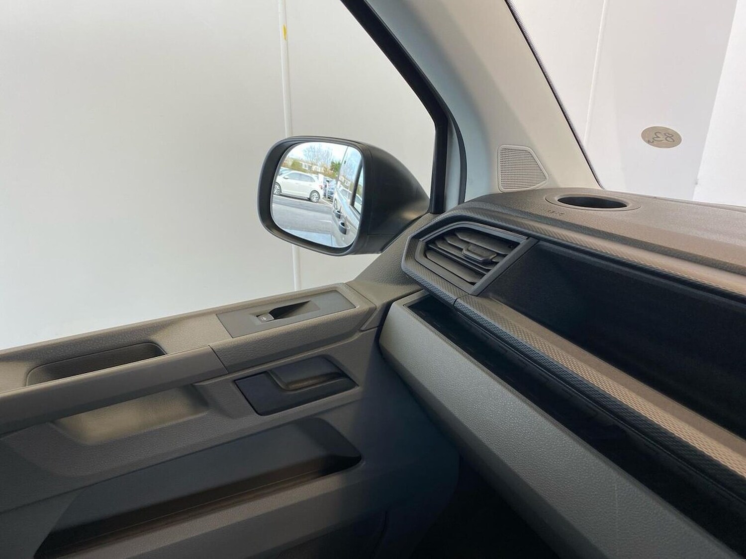 Used Volkswagen Transporter 2022 for sale - 78195318: Photo 31