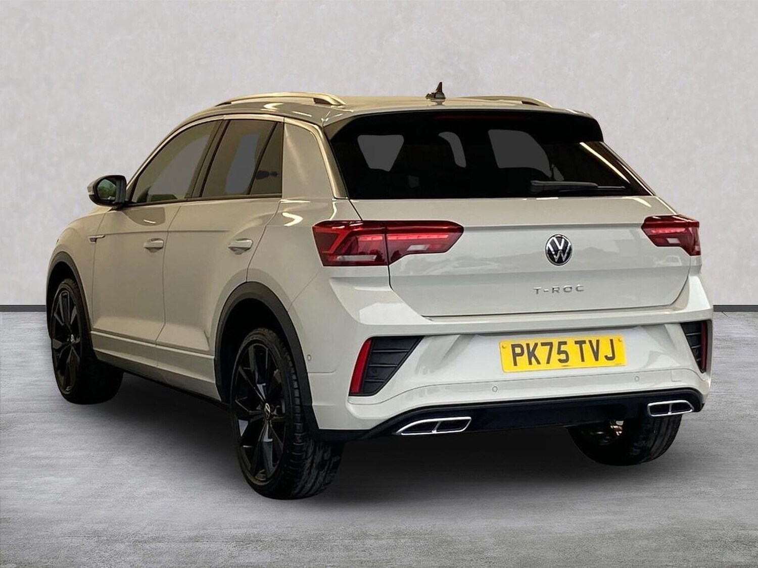 Used Volkswagen T-Roc 2025 for sale - 76316692: Photo 2