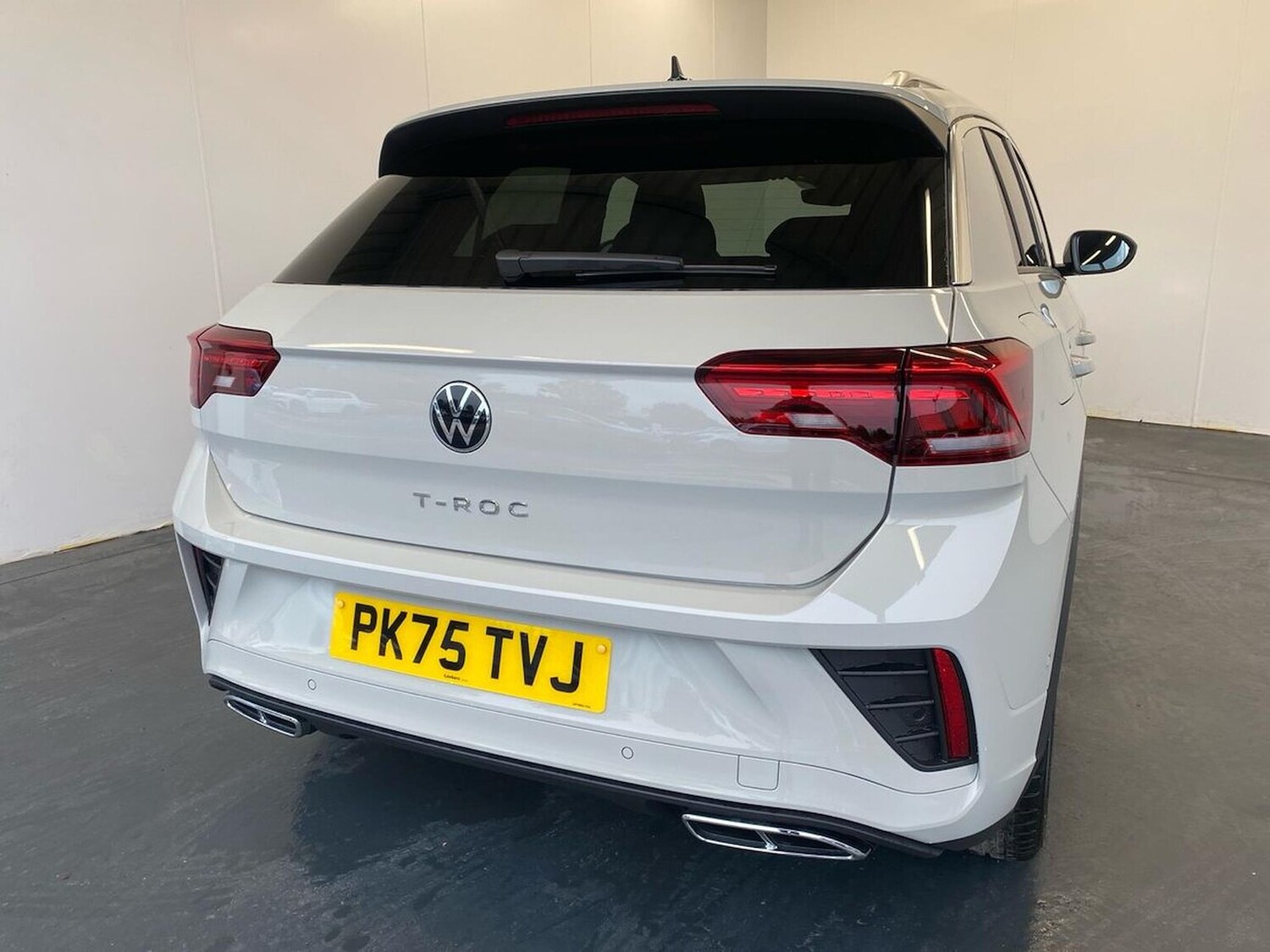 Used Volkswagen T-Roc 2025 for sale - 76316692: Photo 35