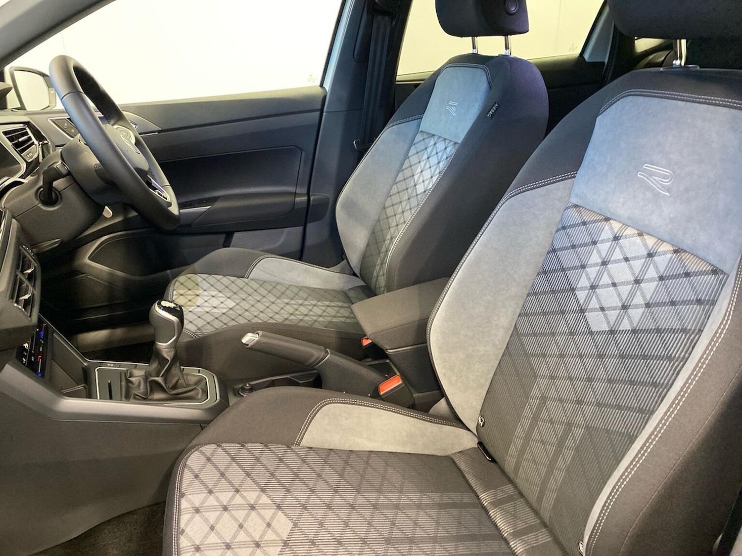 Used Volkswagen Polo 2025 for sale - 77584656: Photo 39